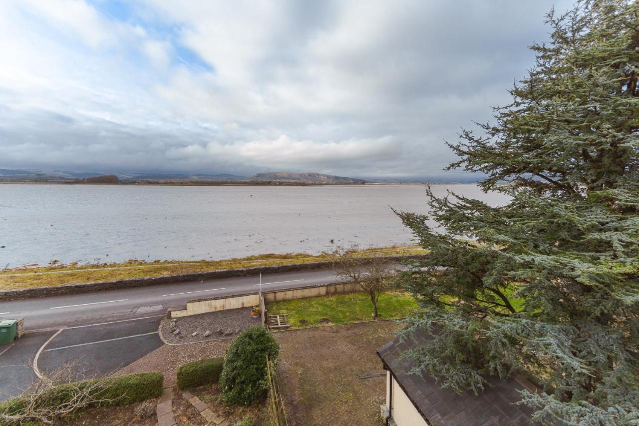 Watersedge Retreat, Views, Sunsets, Dogs Welcome Sandside (Beetham)
