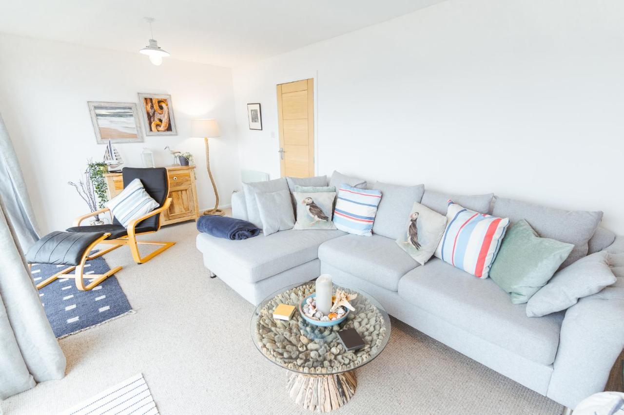 Watersedge Retreat, Views, Sunsets, Dogs Welcome Sandside (Beetham)