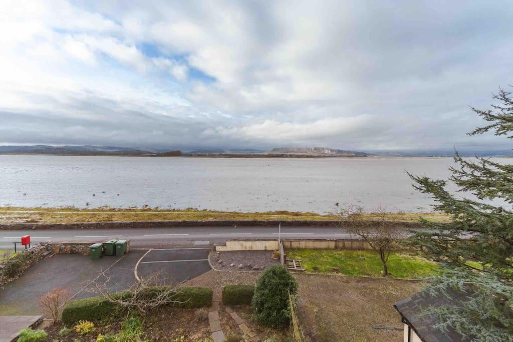 Watersedge Retreat, Views, Sunsets, Dogs Welcome *