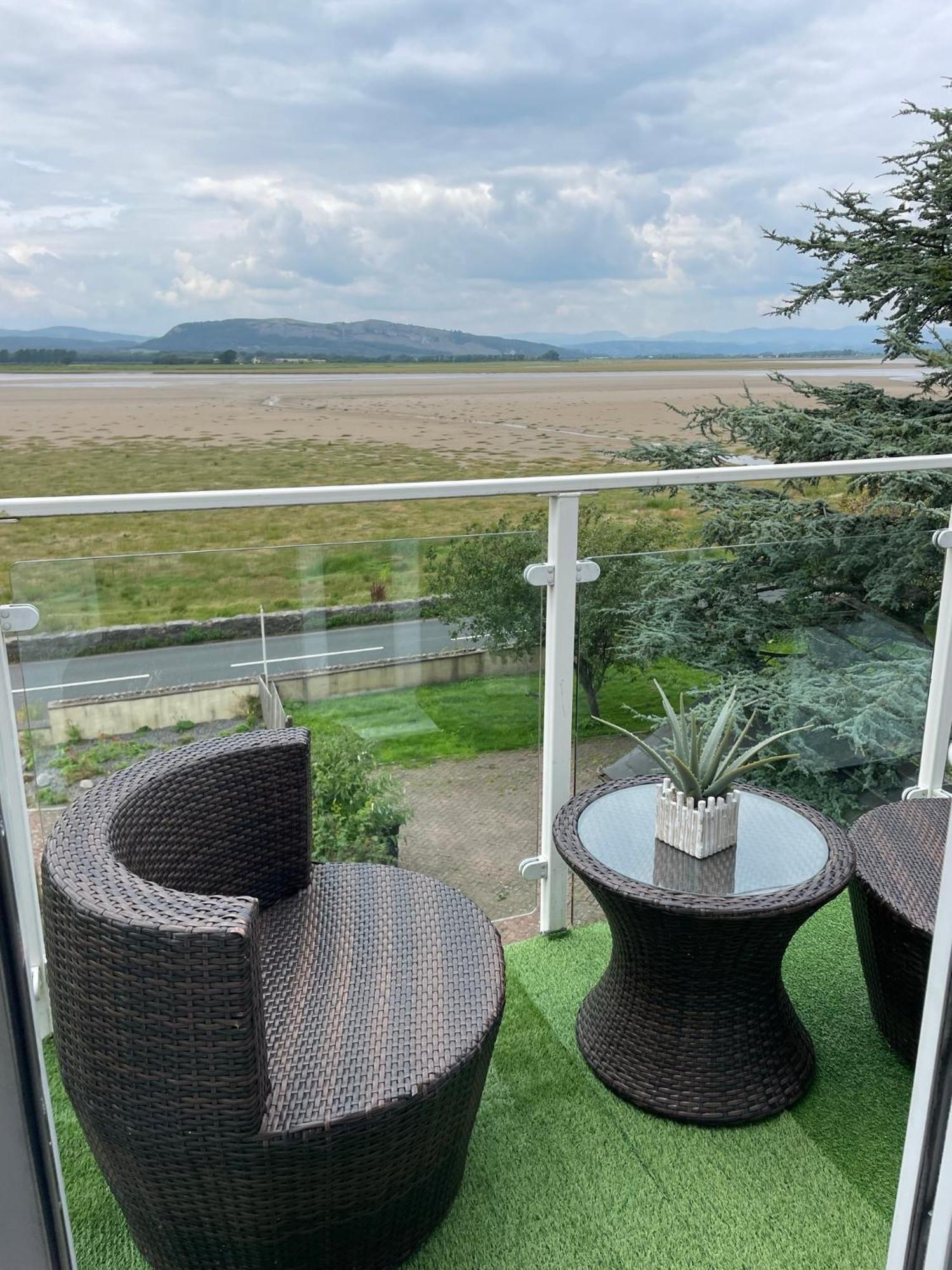 Holiday home Watersedge Retreat, Views, Sunsets, Dogs Welcome